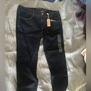 BRAND NEW American Eagle jeans